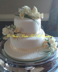 2 Tier Rose and Arum Lilly Wedding Cake, Annes Cakes For All Occasions,  Sudbury Wedding Cakes, Suffolk Wedding Cakes